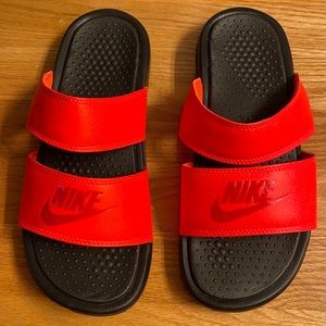 NIKE Benassi Duo Ultra Sandals